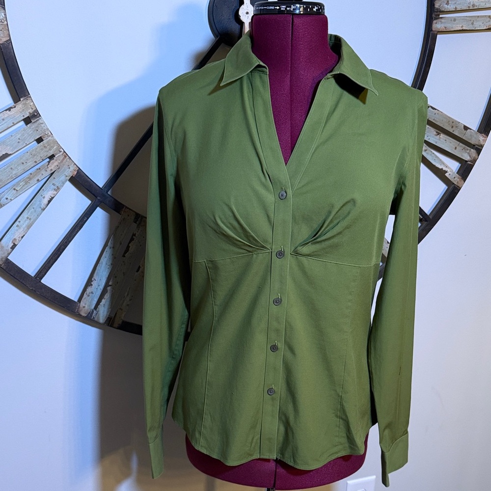 Talbot Olive Green Top Wrinkle Resistant